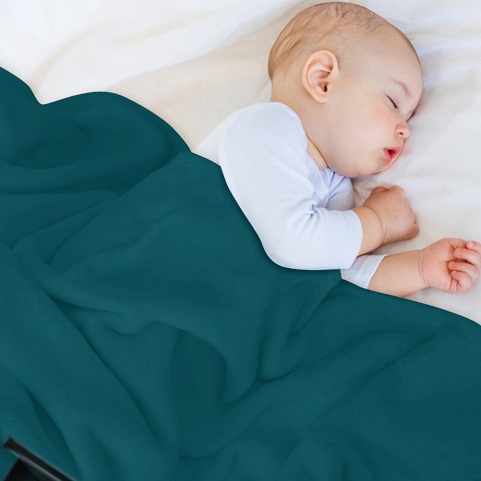 Cozy Winter Night Wrinkle-free Throw Blanket