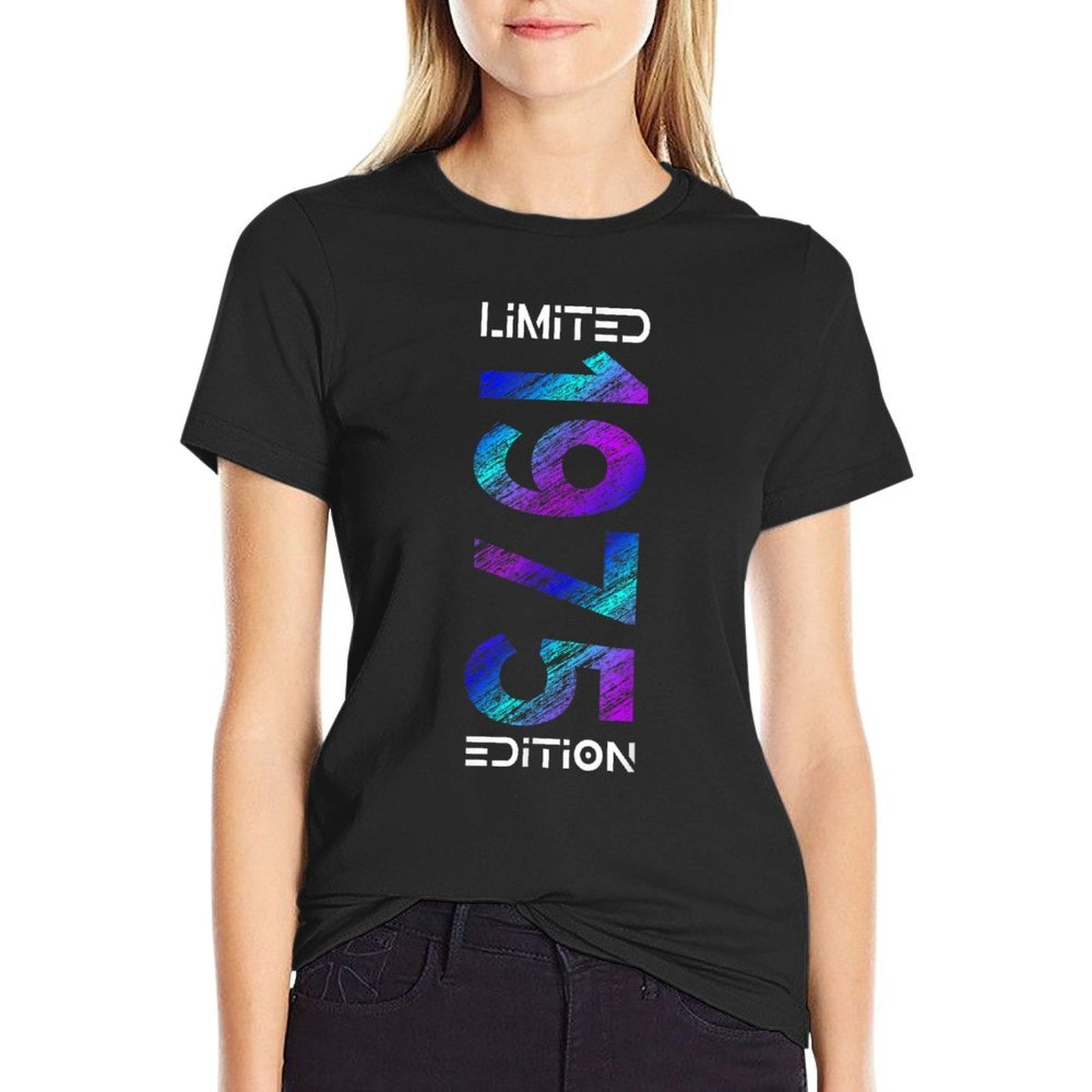 Limited Edition 1975 Man Woman 50th Birthday  Tagless Design T-Shirt