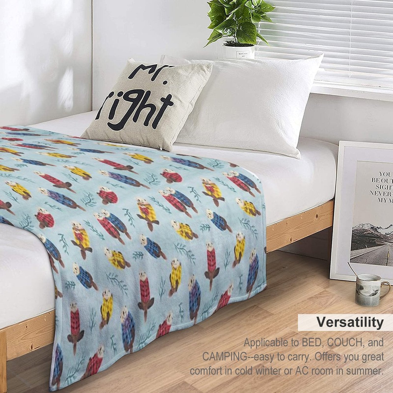 Sea Otters Wearing Plaid Lightweight Throw Blanket