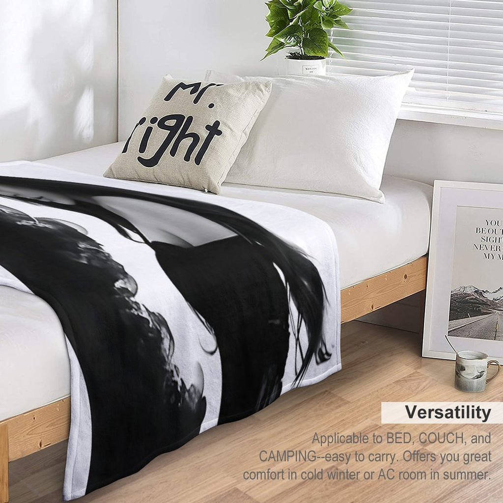 Ayliva Vermögen Sustainable Throw Blanket