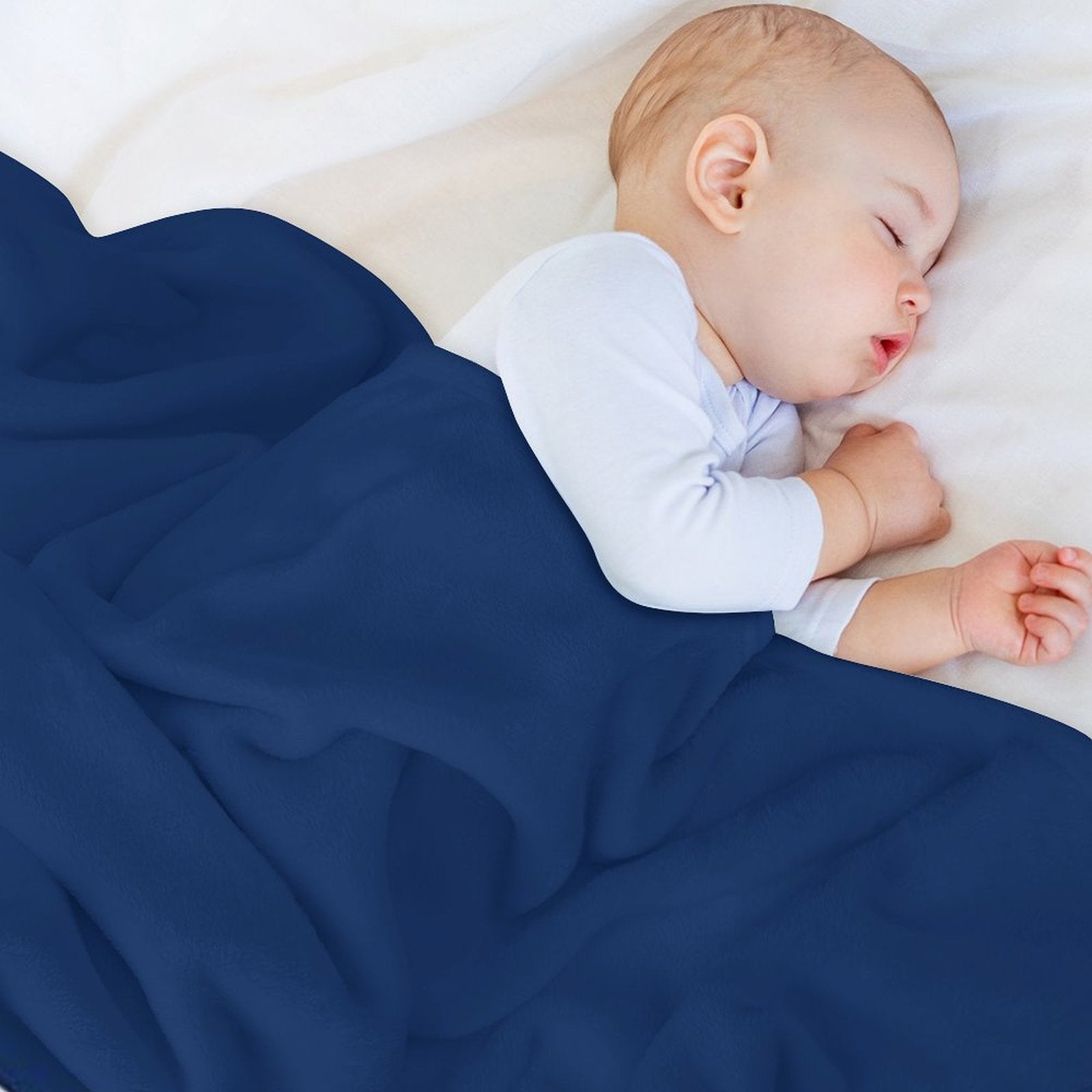 White Retro U of T Outline Eco-conscious Throw Blanket