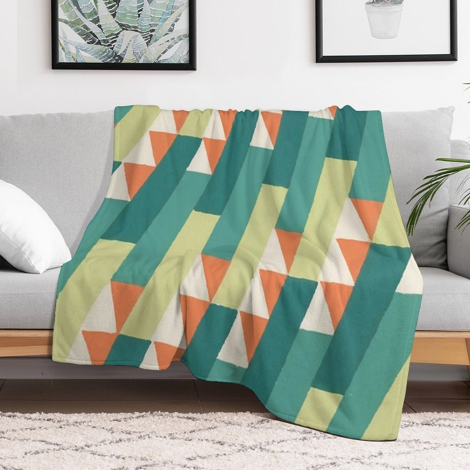Diagonal Geometric Pattern – Vibrant Retro Style Shrink-resistant Throw Blanket