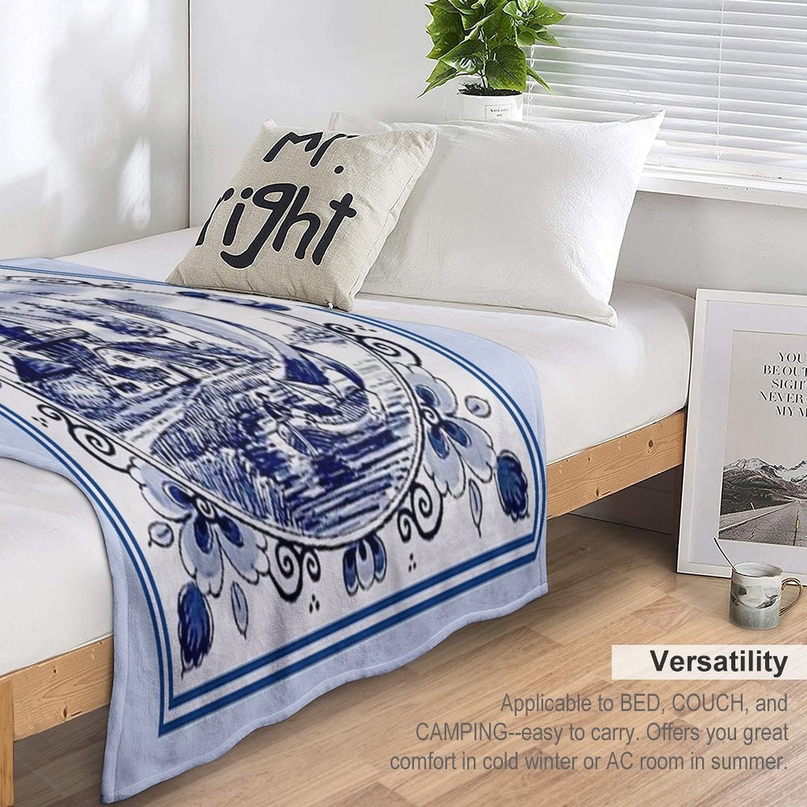 DUTCH BLUE DELFT Vintage Windmill Print Compact Throw Blanket