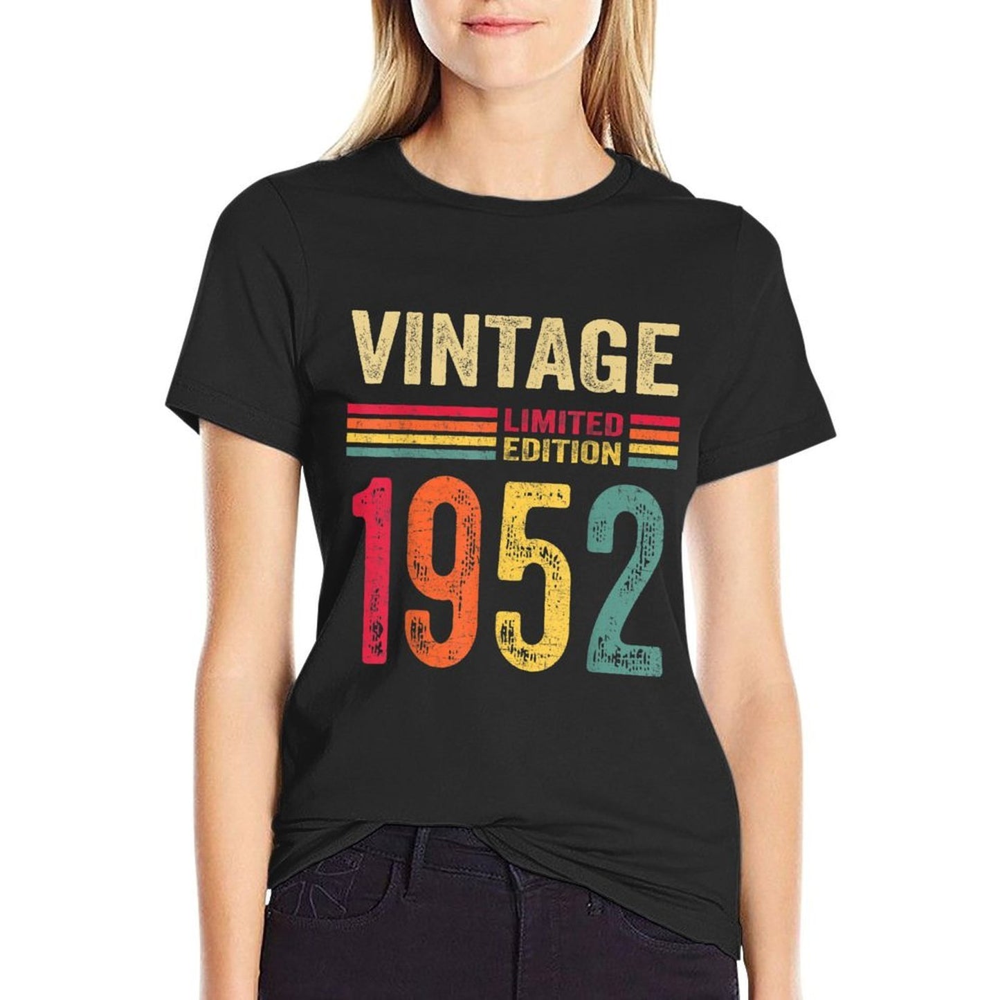 70 Year Old Gifts Vintage 1952 Limited Edition 70th Birthday  Lightweight T-Shirt