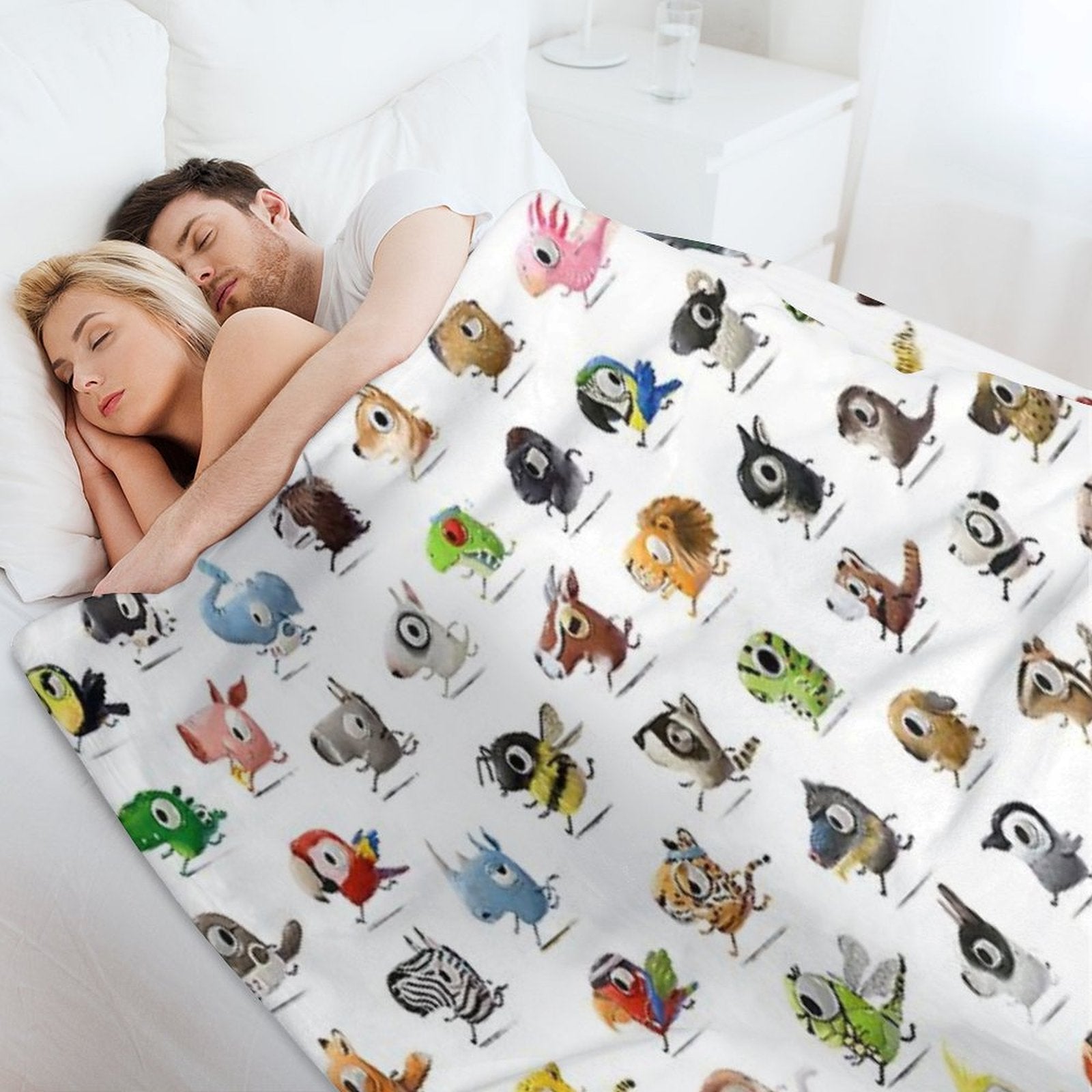 Marathon Animals Wrinkle-free Throw Blanket