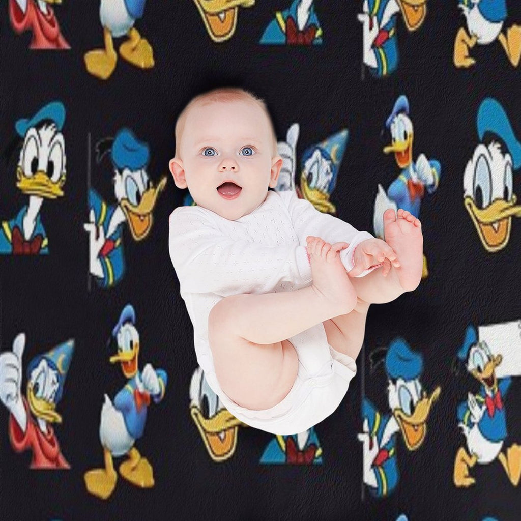 Donald Duck Lightweight Throw Blanket