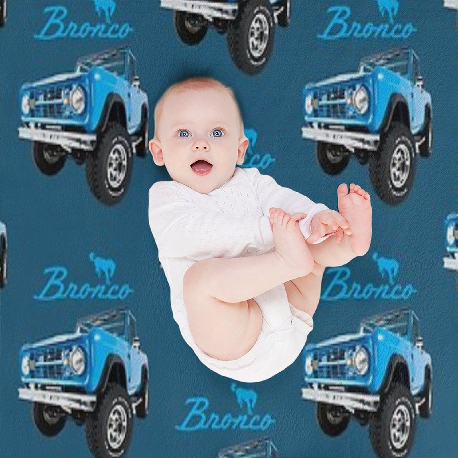 Blue Bronco Retro Bronco Comfort Throw Blanket