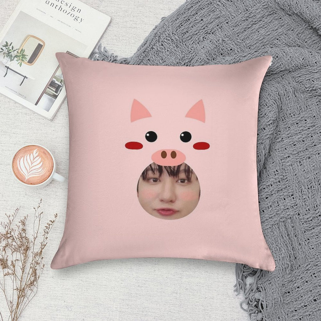 Dwaekki Changbin Soft Shrink-Resistant Throw Pillow