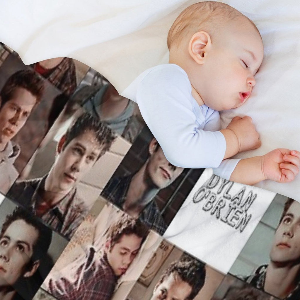 Dylan O'brien Lightweight Throw Blanket