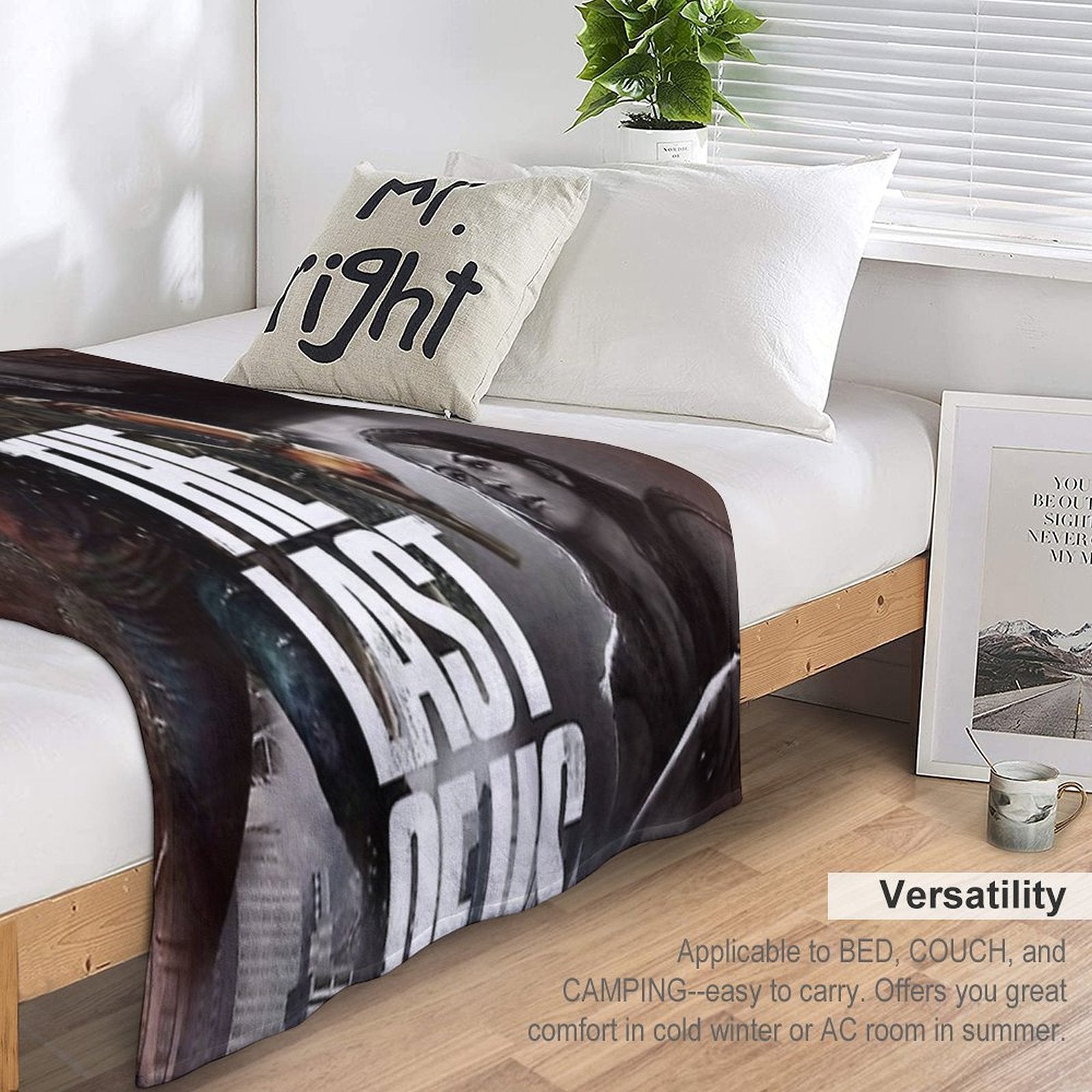 Last of Us Premium Throw Blanket
