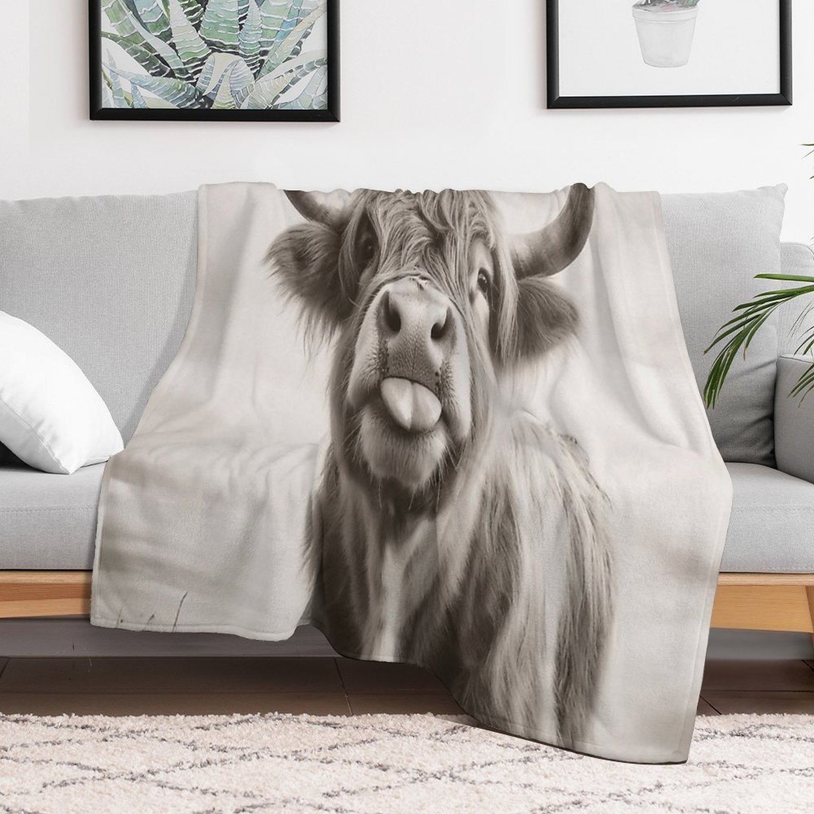 Cheeky Highland Cow Machine-washable Throw Blanket