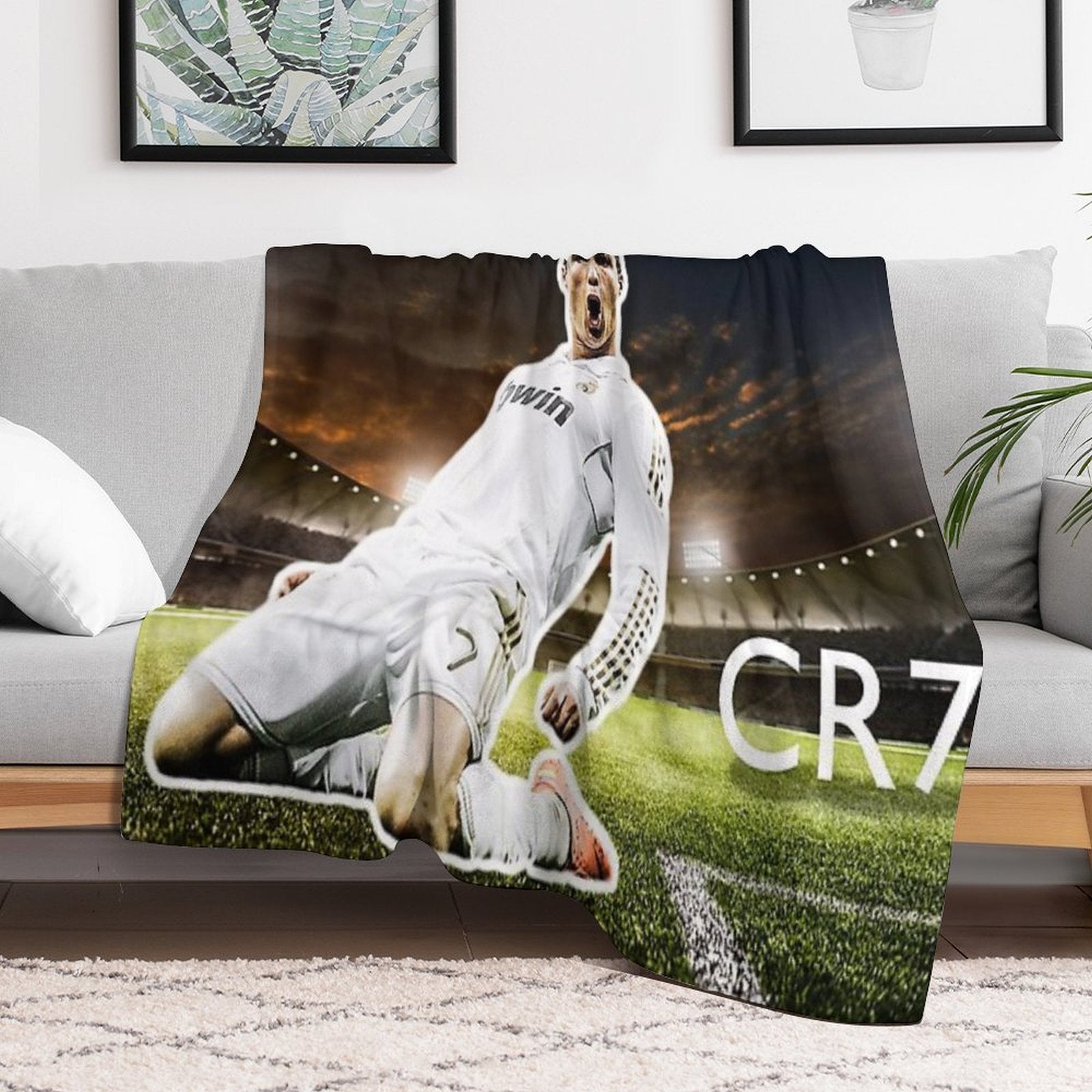 CR7 Velvety-soft Throw Blanket