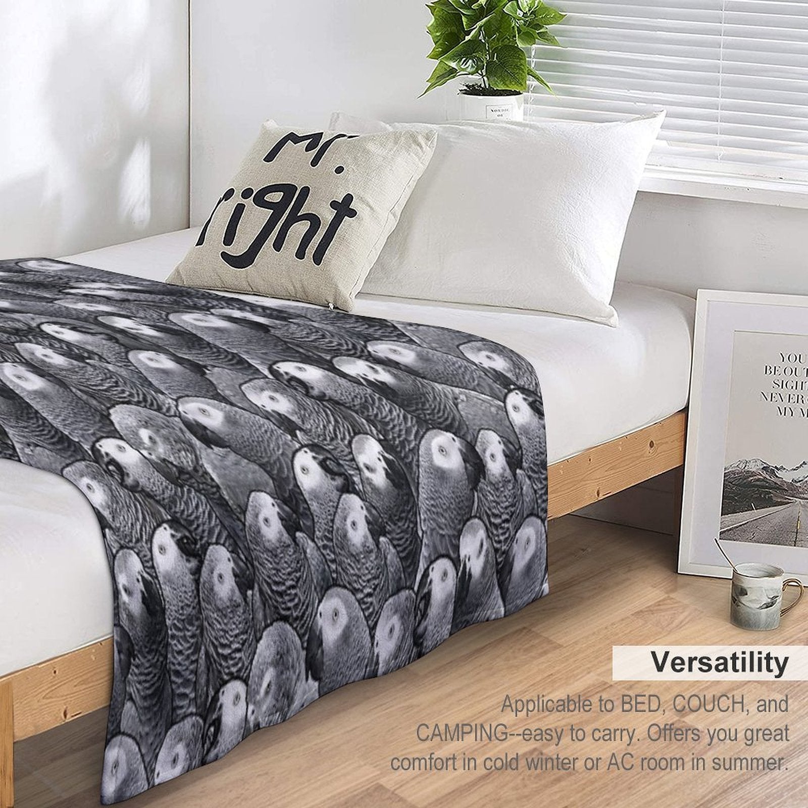 African Grey Parrot Pattern Velvety-soft Throw Blanket