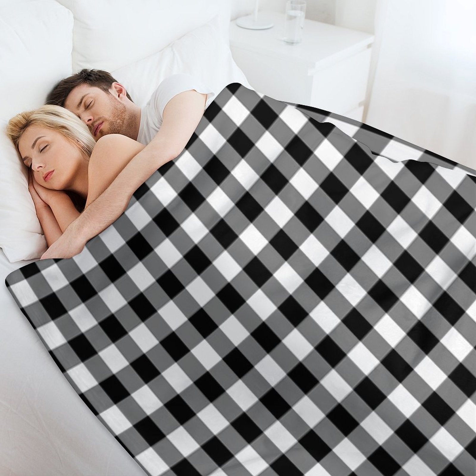 Black And White Gingham Checked Pattern Machine-washable Throw Blanket