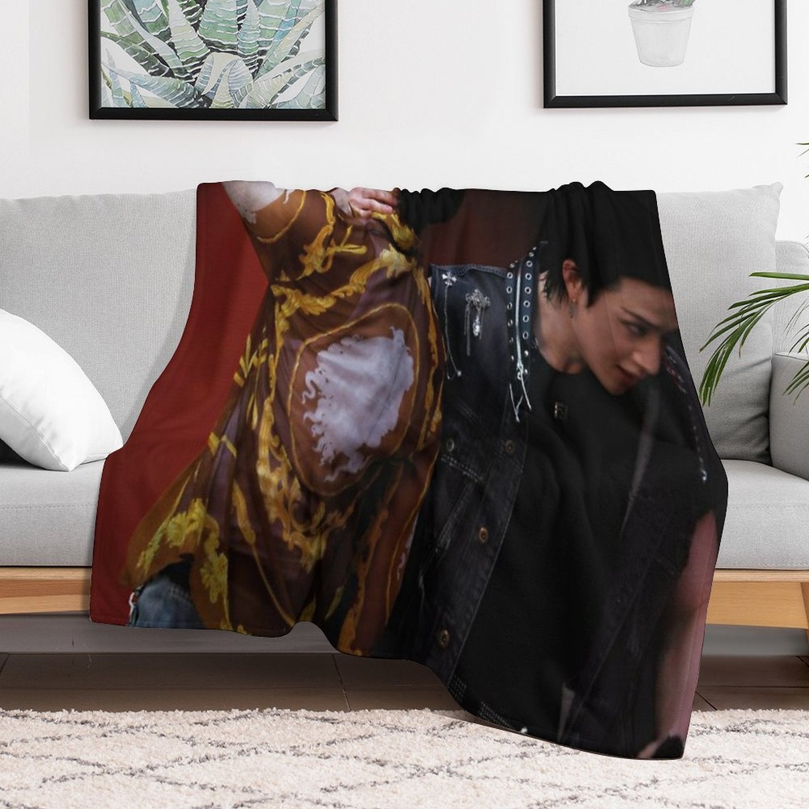 Chan And Hyunjin- Escape Lightweight Throw Blanket