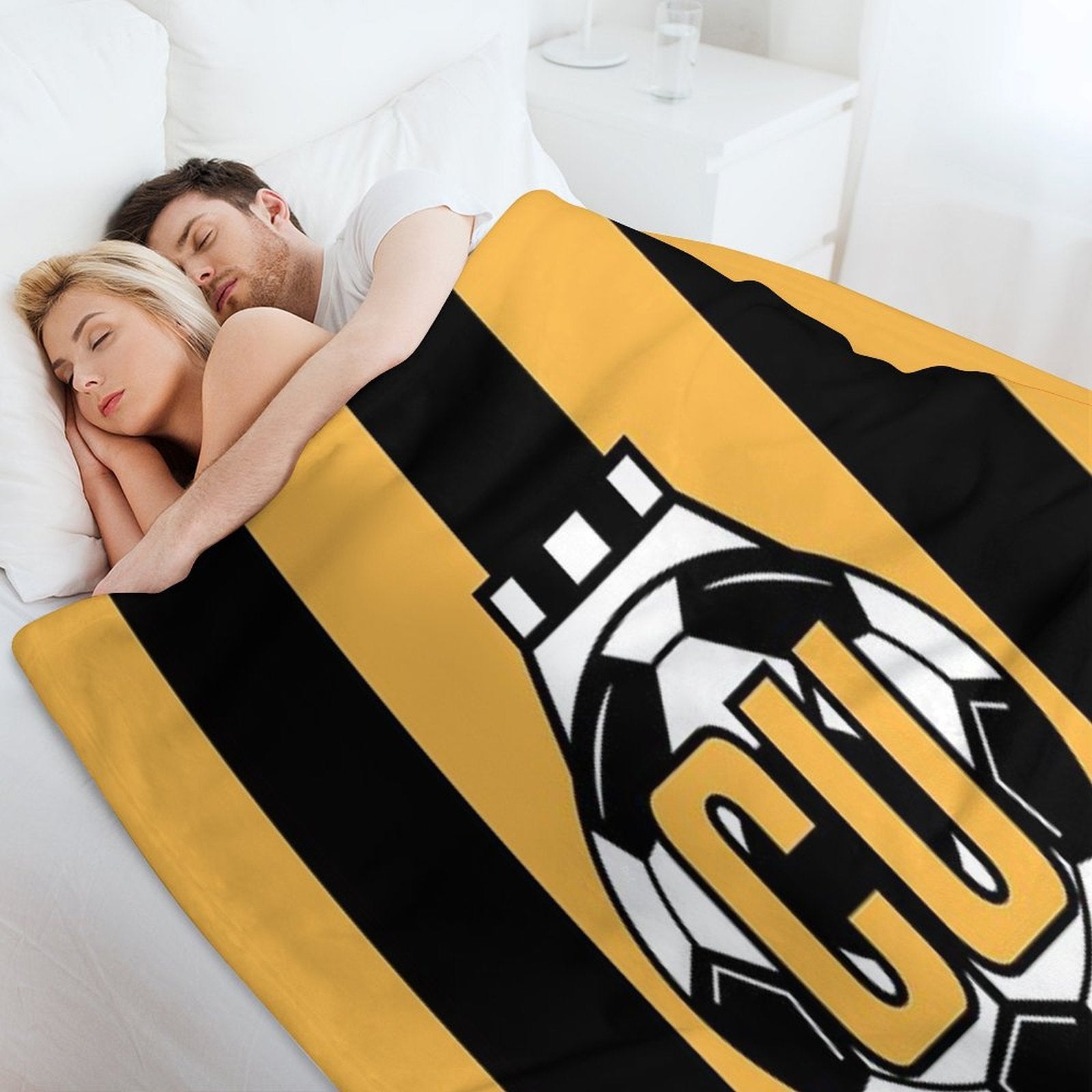 Cambridge United FC Logo - Stripes Quick-dry Throw Blanket