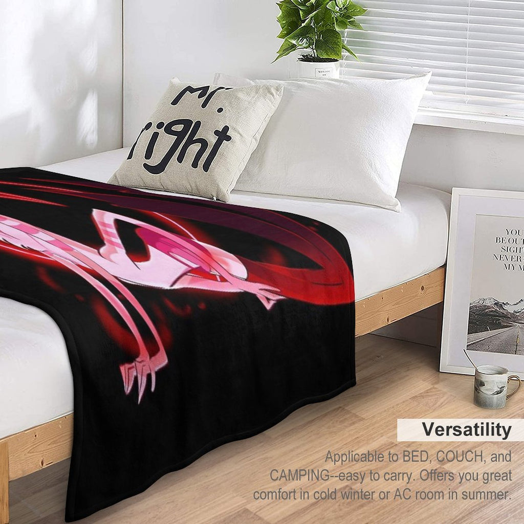 Addict W Heart Machine-washable Throw Blanket
