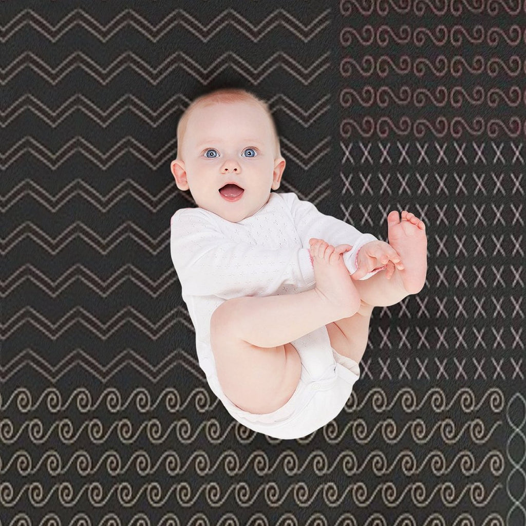Minimalist Geometric Patterns Shrink-resistant Throw Blanket