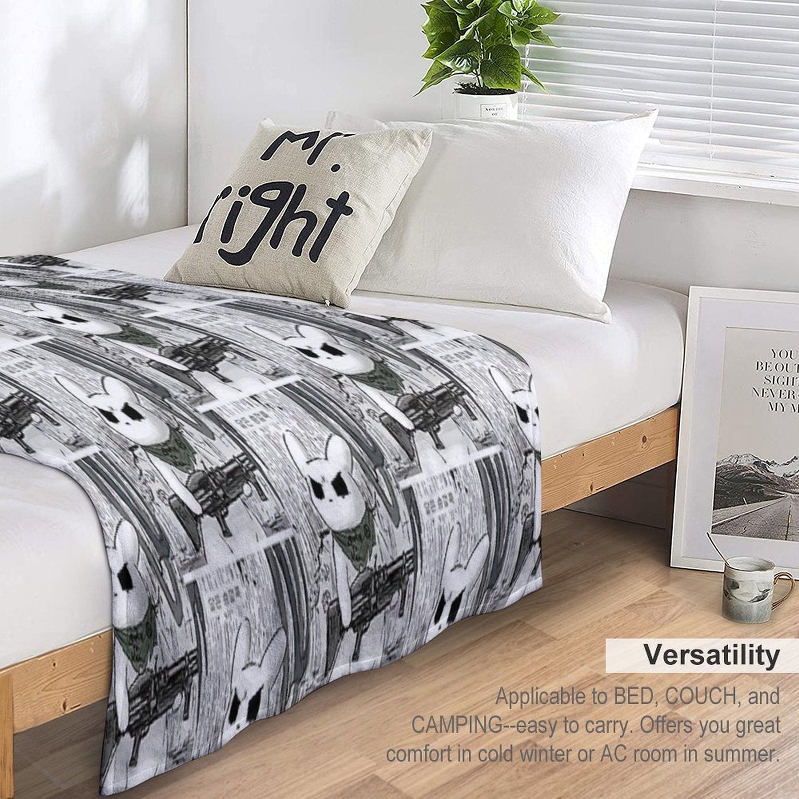 Rain World, Slugcat Velvety-soft Throw Blanket