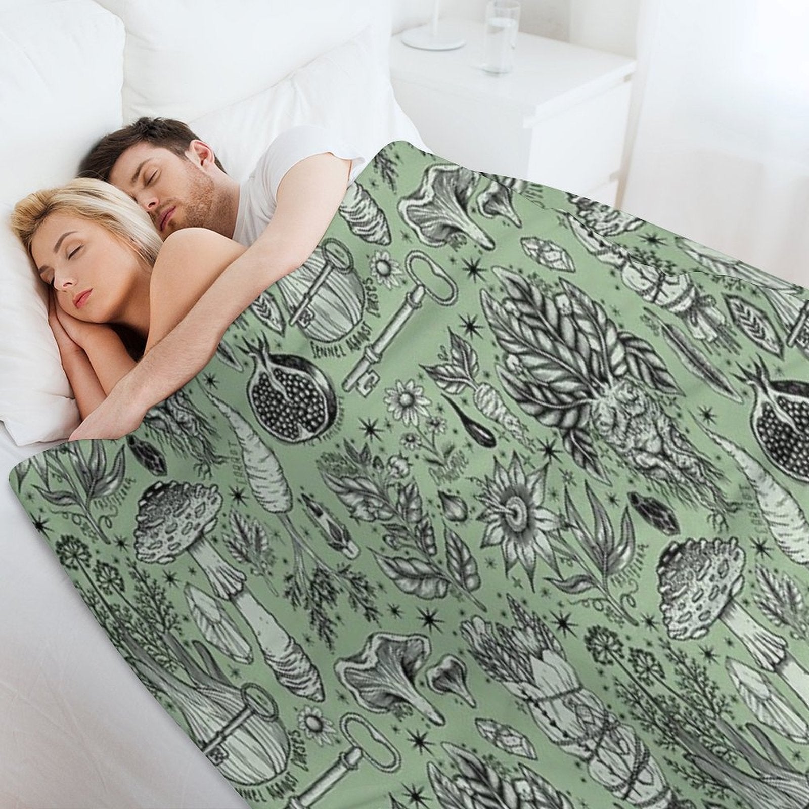 HERBARIUM Machine-washable Throw Blanket