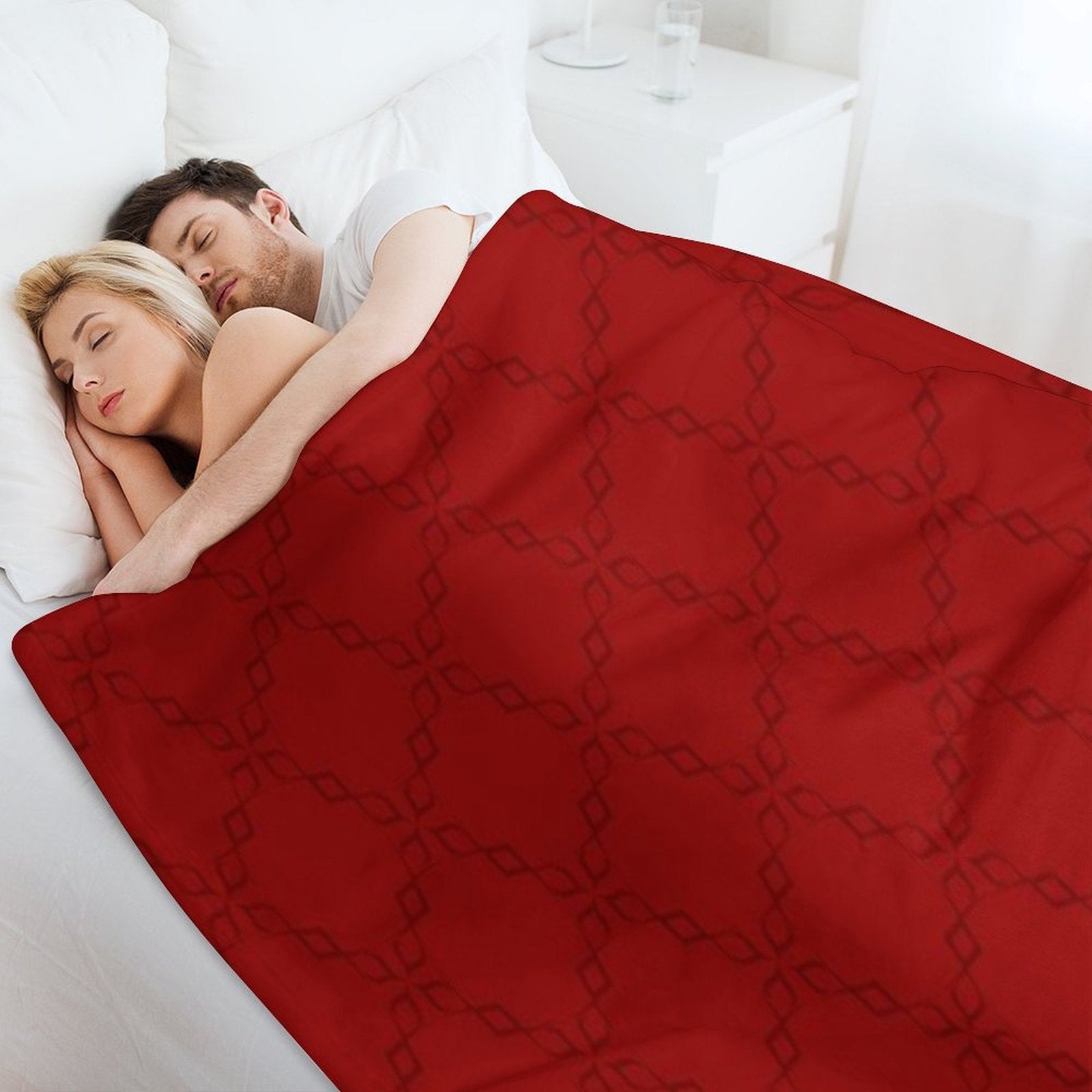 Red Background Circle Chain Durable Throw Blanket