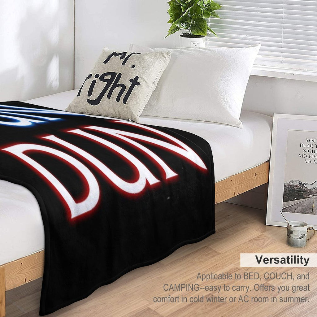 DUN DUN Lightweight Throw Blanket