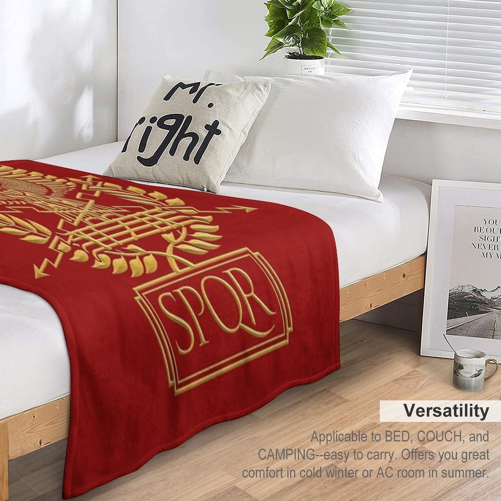 Gold Roman Aquila Eagle SPQR Travel-friendly Throw Blanket