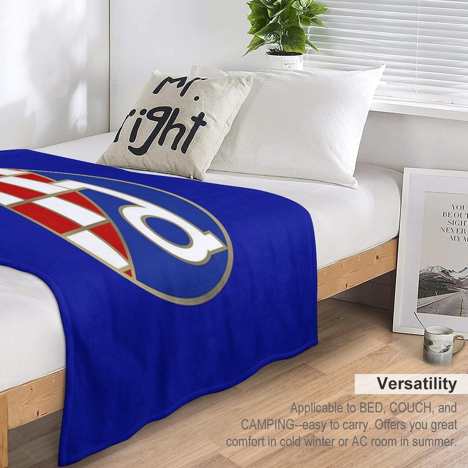 DINAMO Sustainable Throw Blanket