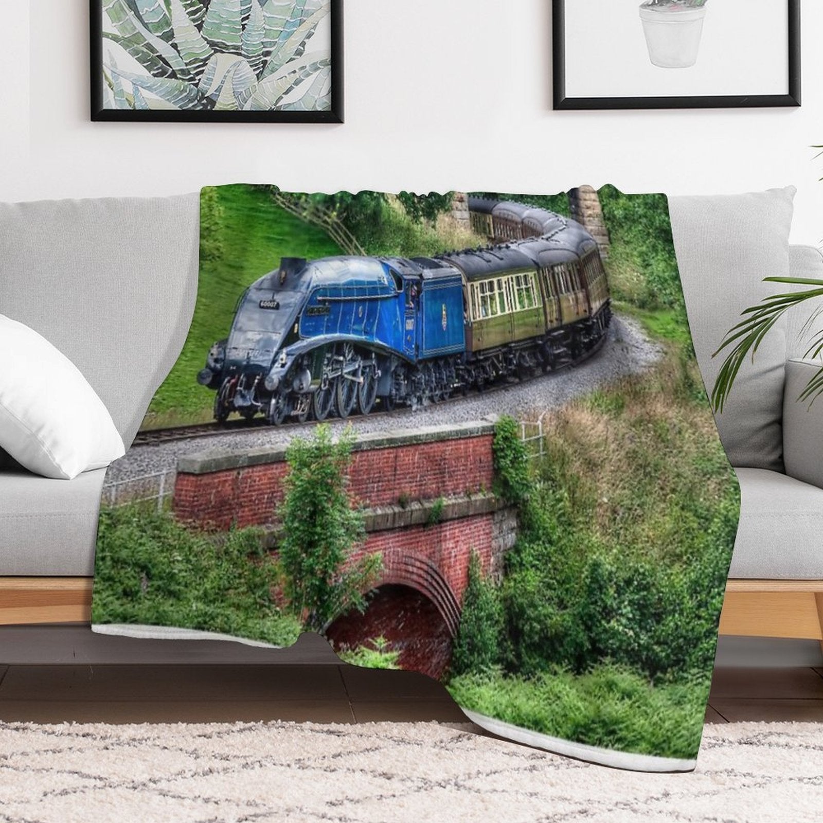 60007 Sir Nigel Gresley Locomotive Easy Care Throw Blanket