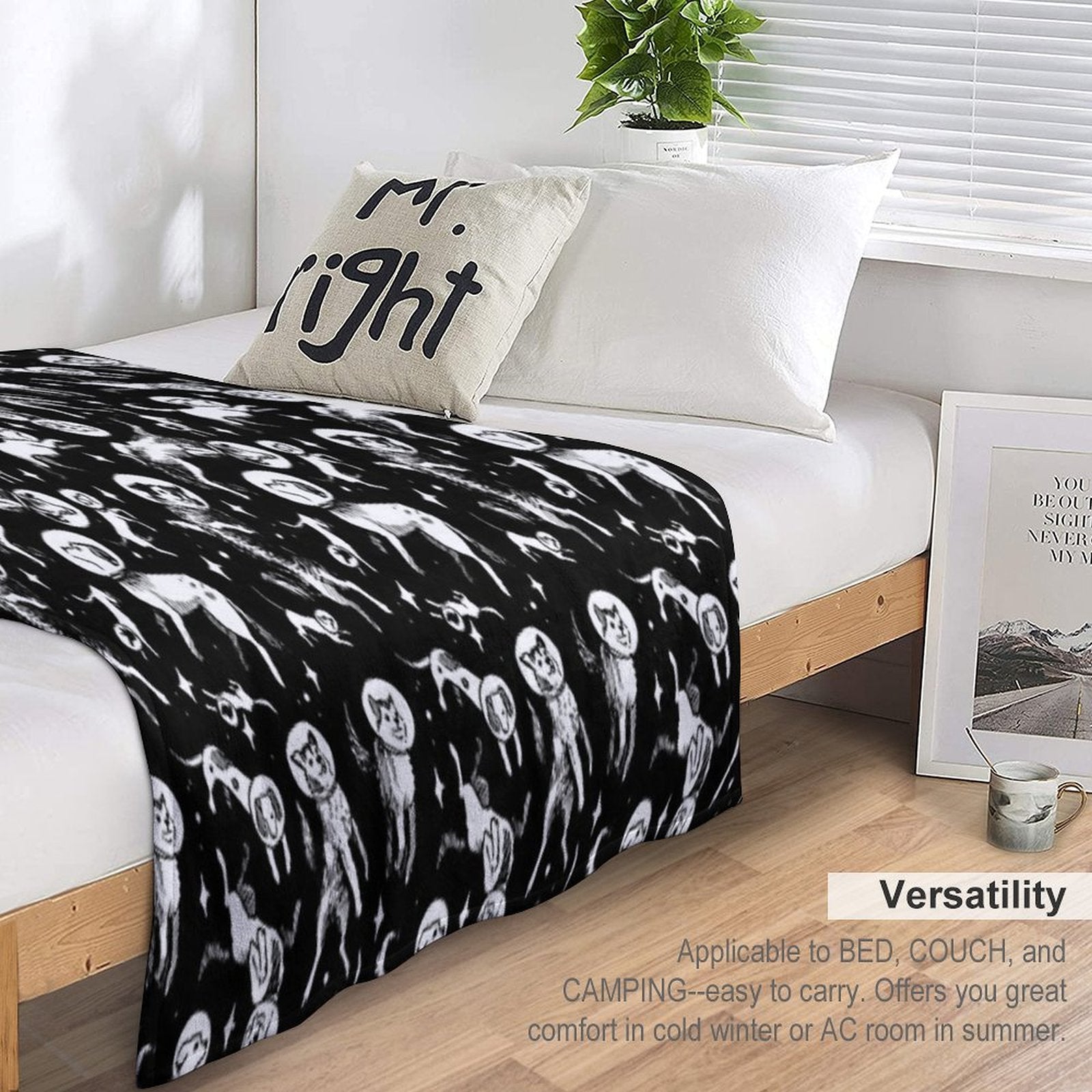 Space Dogs (black Background) All-season Throw Blanket