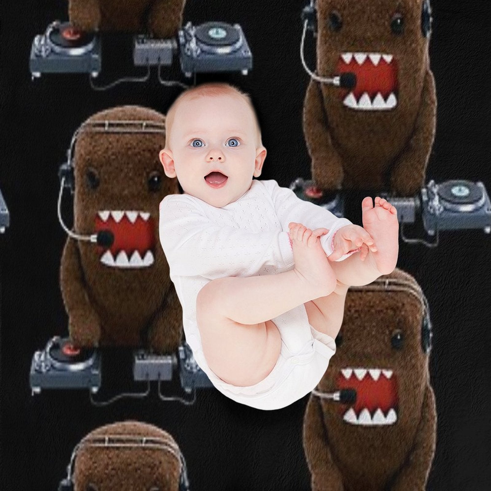 DJ Domo-kun Quick-dry Throw Blanket