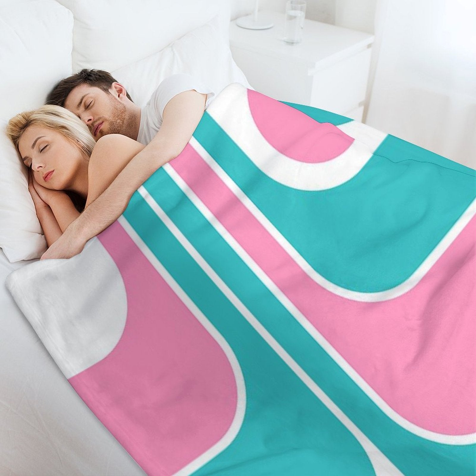 Retro Geometric Design in Pink And Turquoise Lightweight Throw Blanket