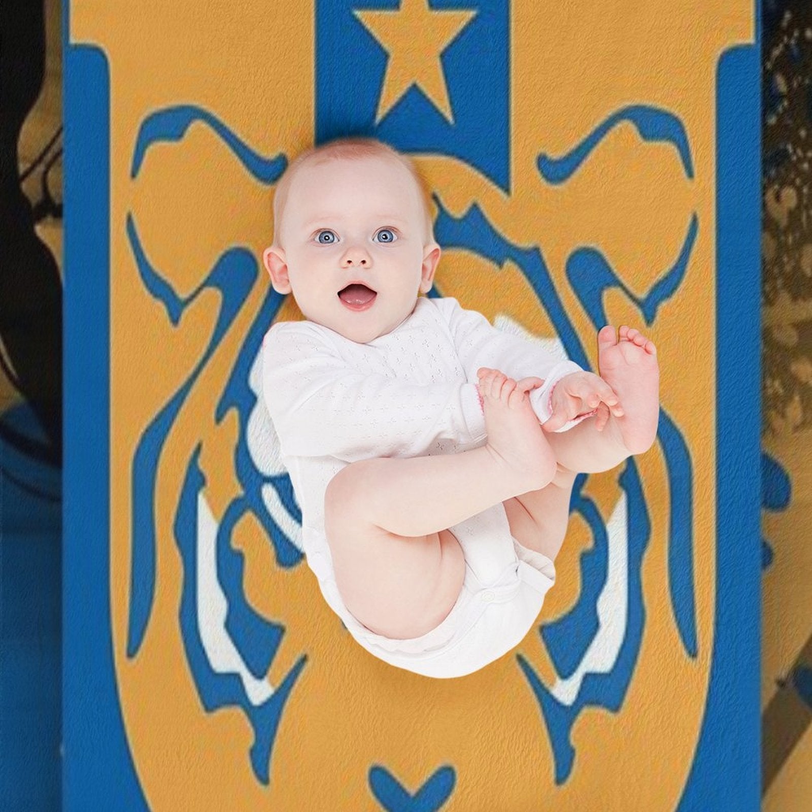 Tigres De La UANL Comfort Throw Blanket