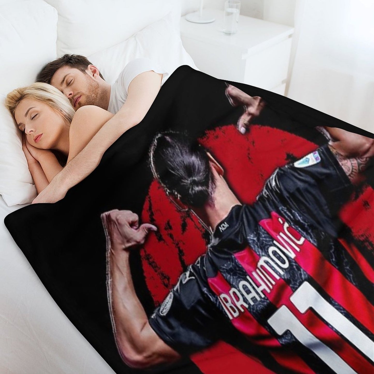 Zlatan Ibrahimovic Ac Milan Lightweight Throw Blanket