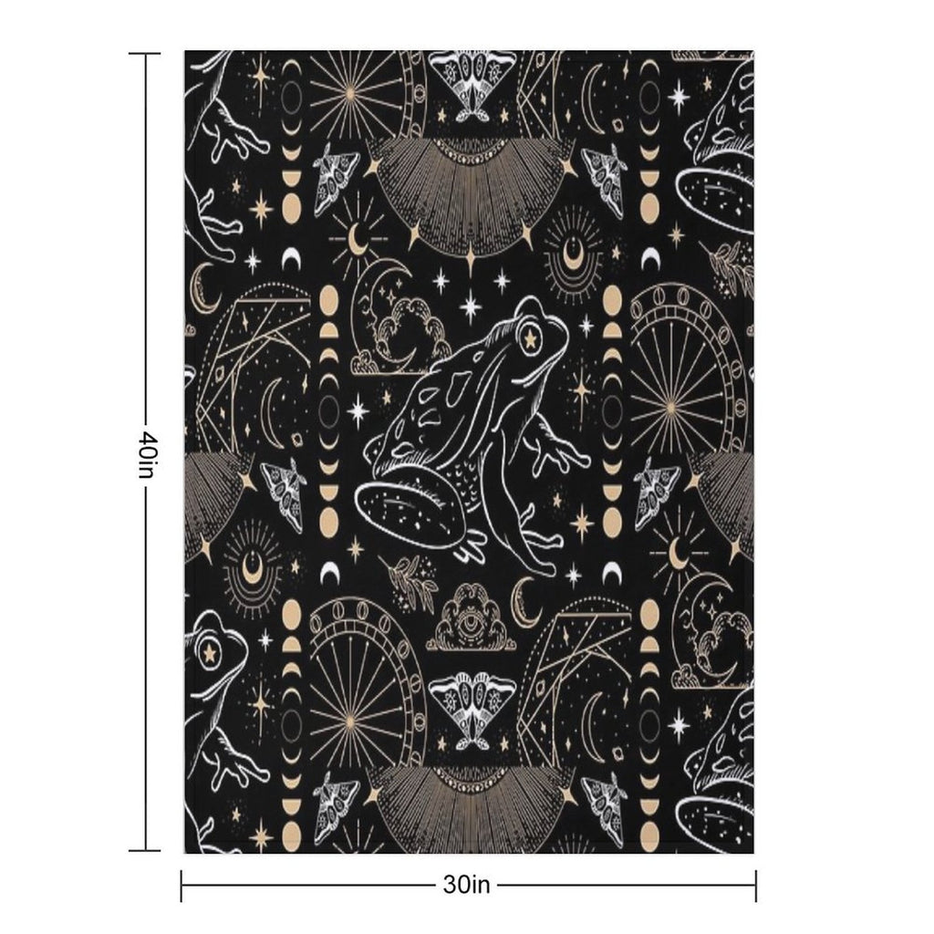 Dark Academia Gothic Frog Grunge Moon Phases Magic, Fairycore Occult Goth Fantasy Plush Throw Blanket