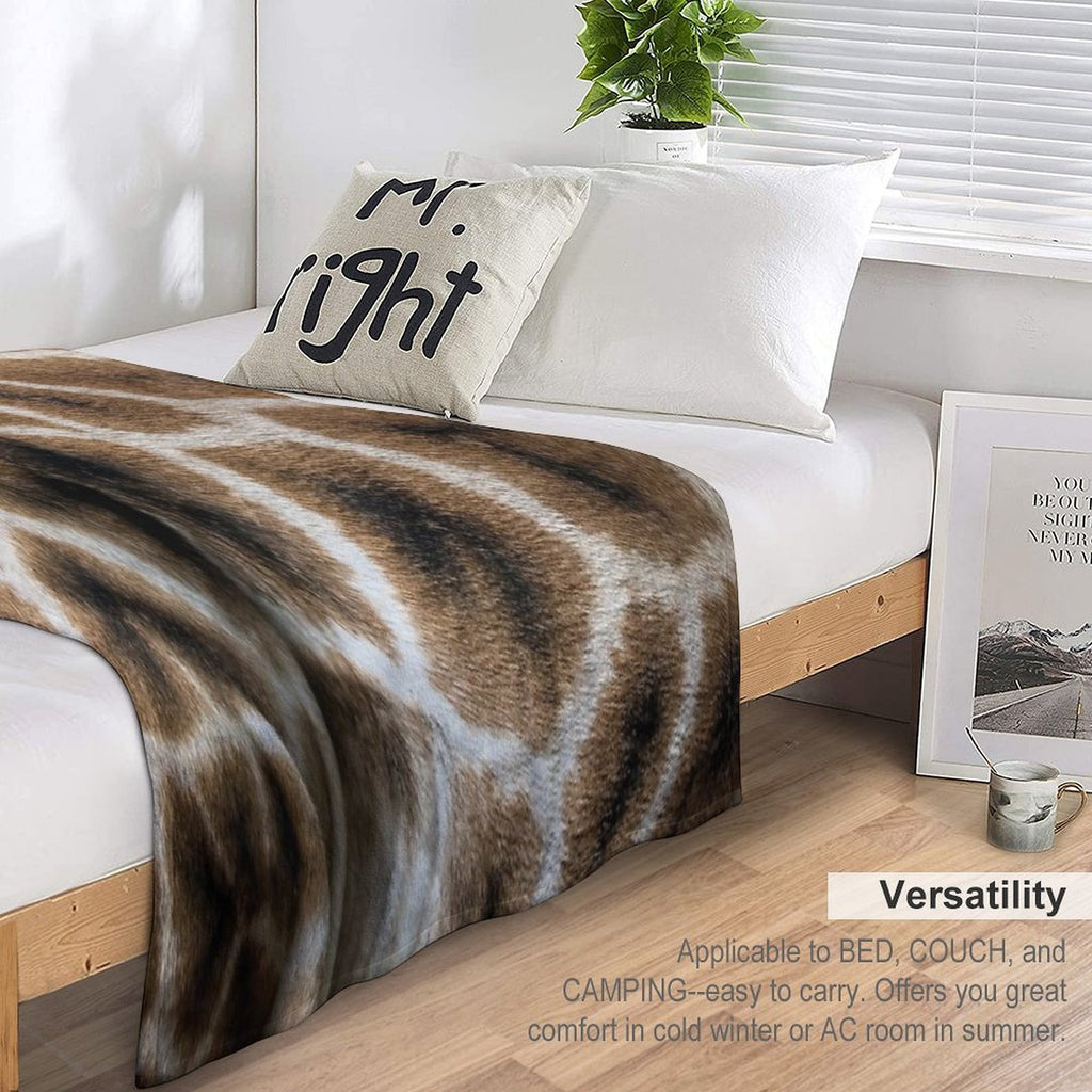 Giraffe Animal Pattern Print Lightweight Throw Blanket