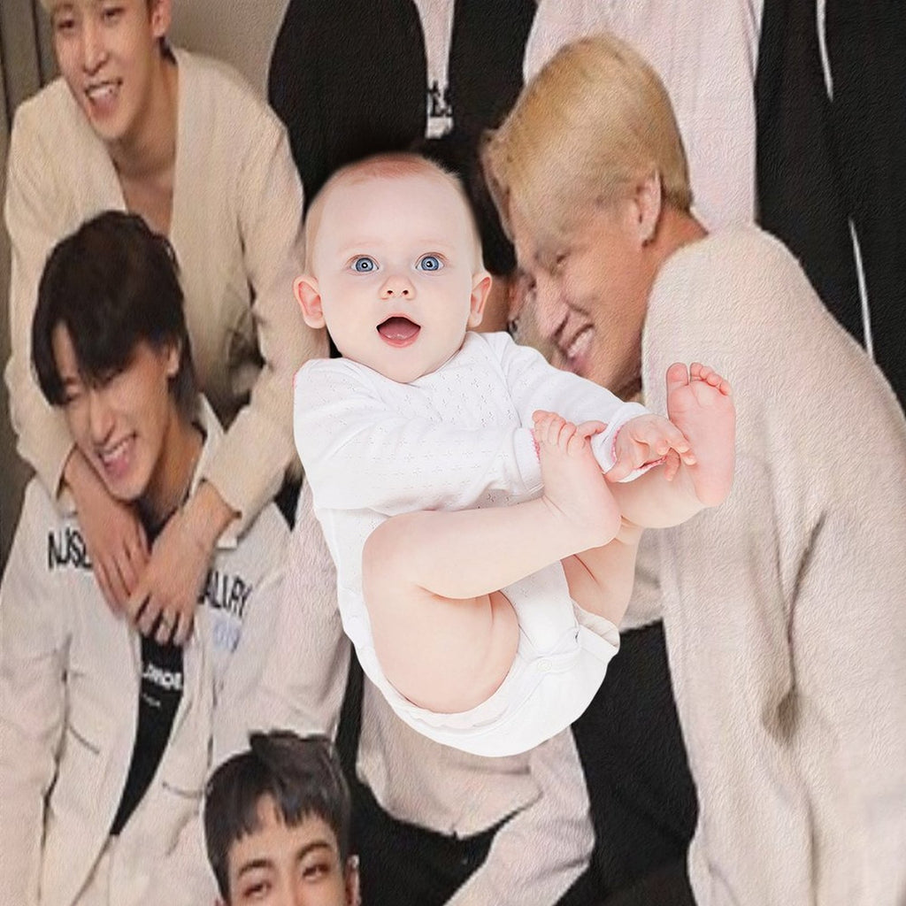 Ateez Anniversary Wrinkle-free Throw Blanket