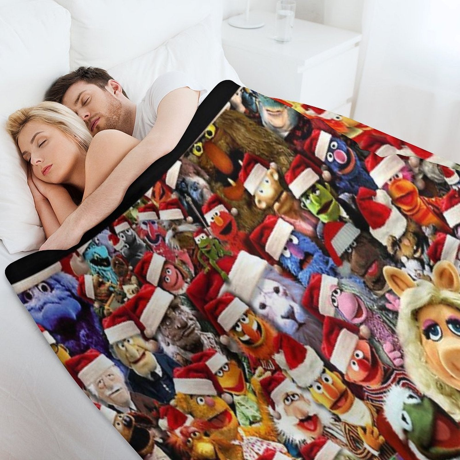 The Muppets Christmas All Character Group Shrink-resistant Throw Blanket