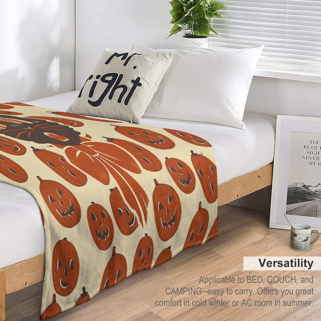 Vintage Inspired Halloween Scaredy Cat Travel-friendly Throw Blanket