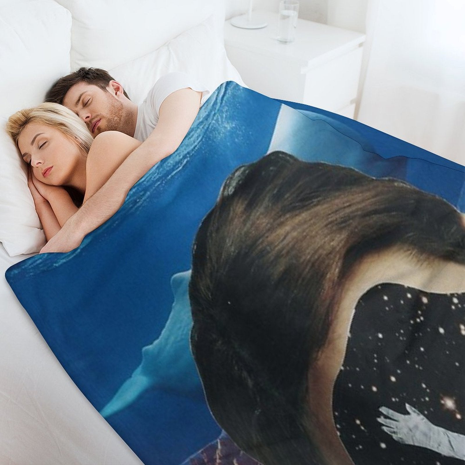 TV STUFF Comfort Throw Blanket