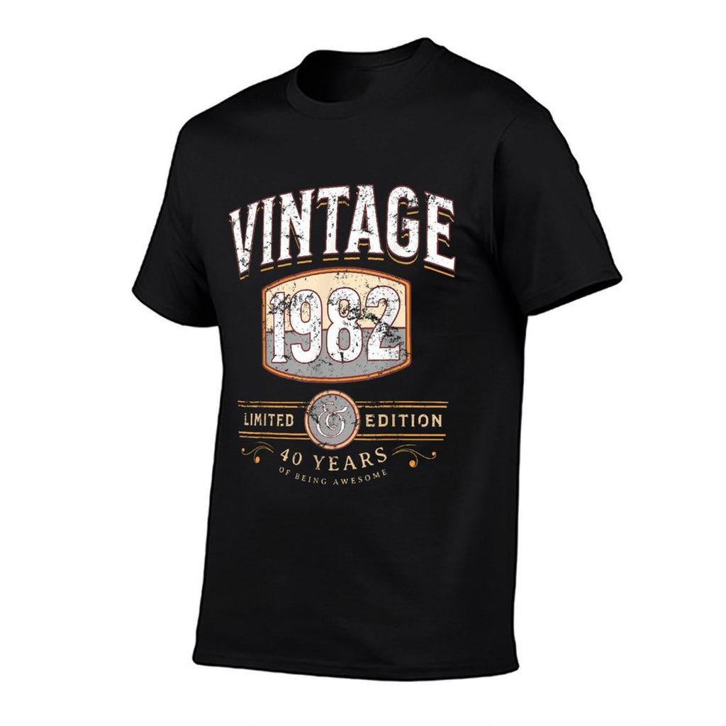40 Years Old Vintage 1982 Limited Edition 40th Birthday  Ribbed Collar T-Shirt
