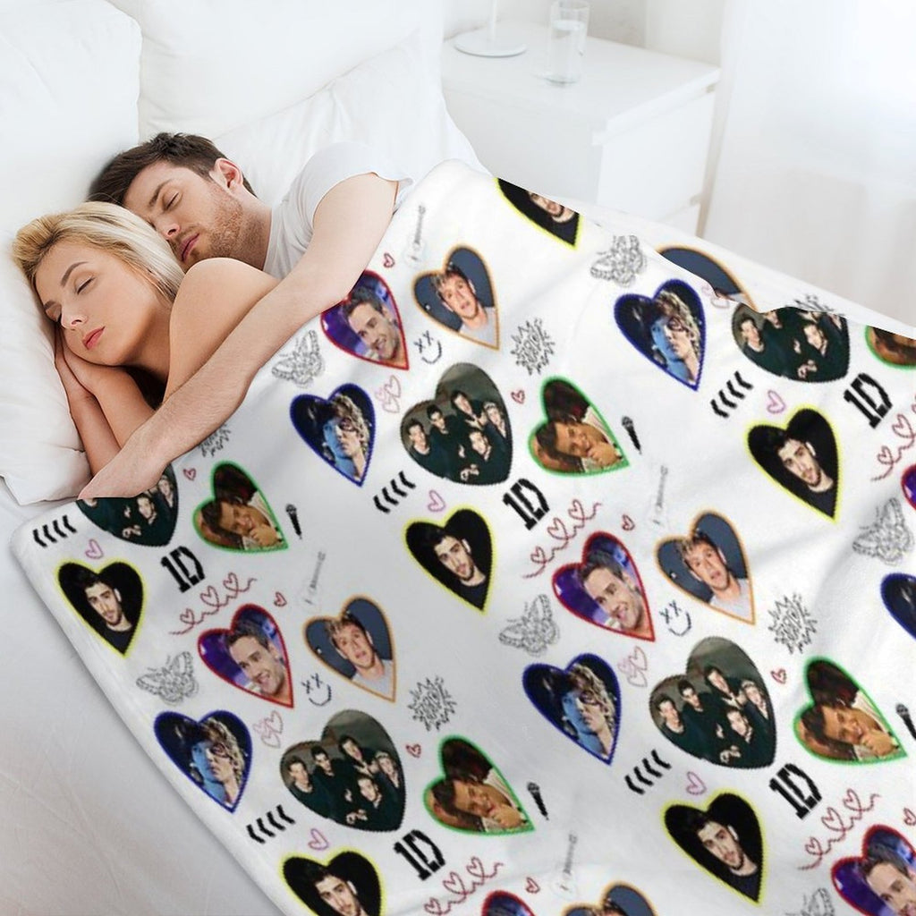 ONE DIRECTION Compact Throw Blanket