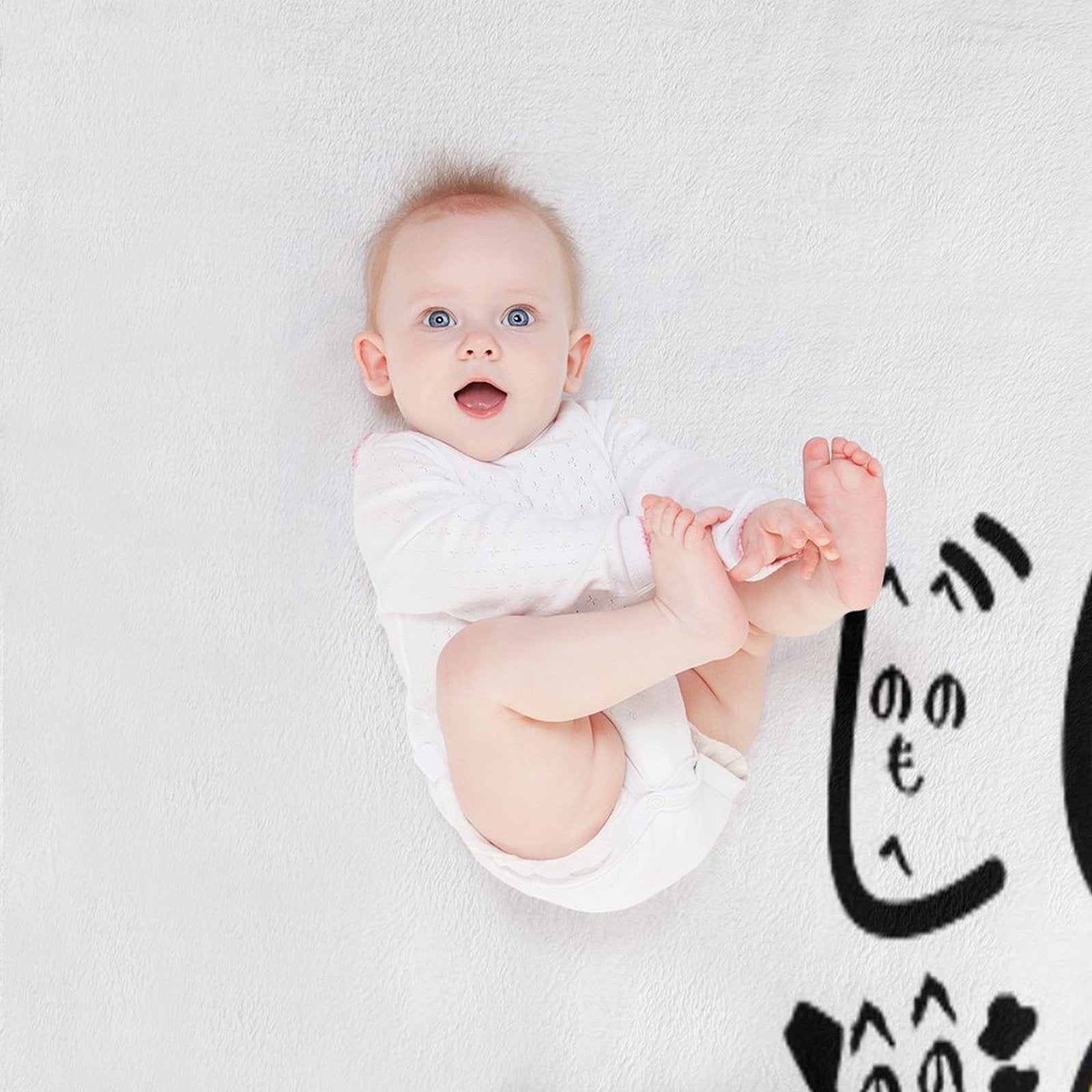 Funny Minimalist Heno Heno Moheji Face Design – Japanese Hiragana Art Easy Care Throw Blanket
