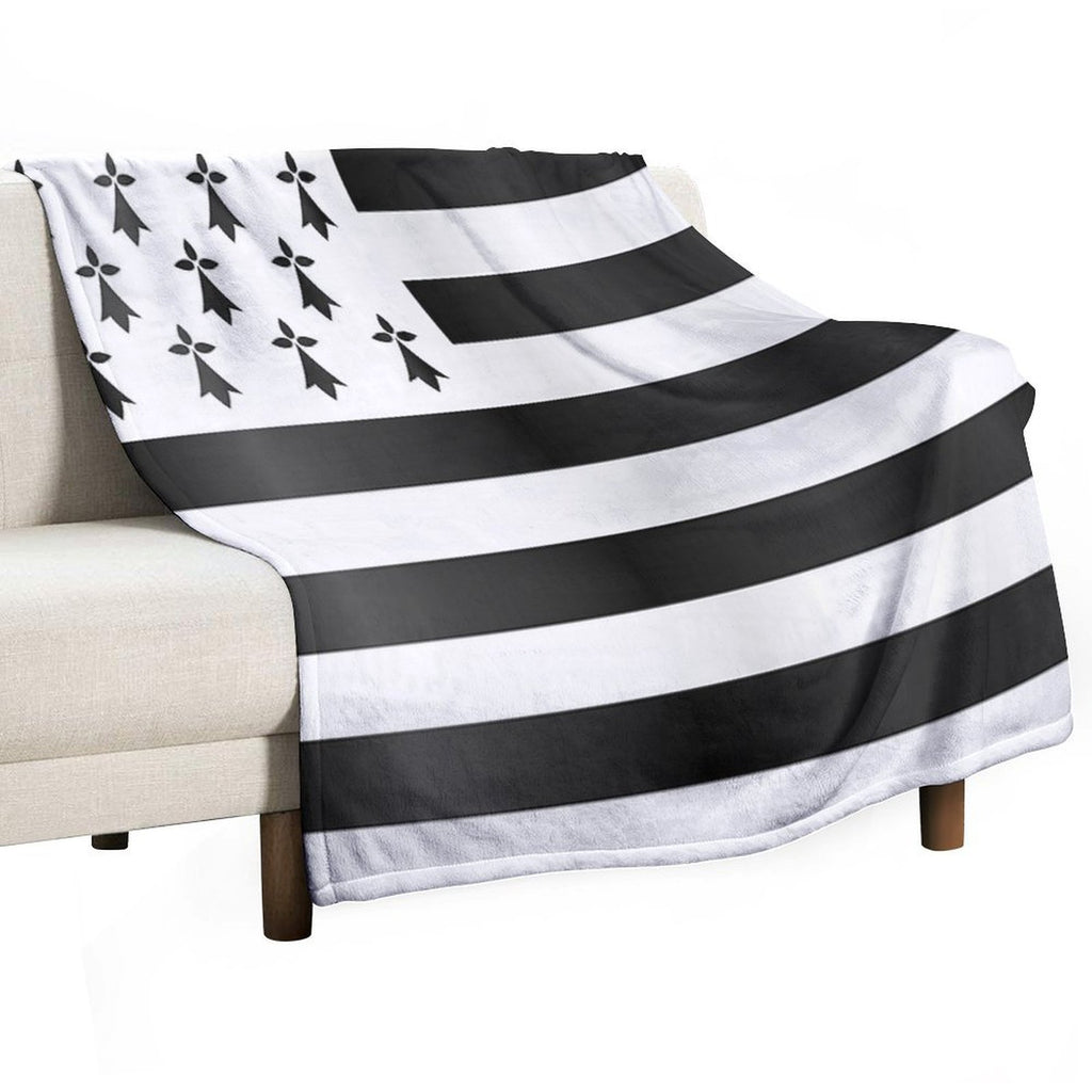 Drapeau Breton Lightweight Throw Blanket