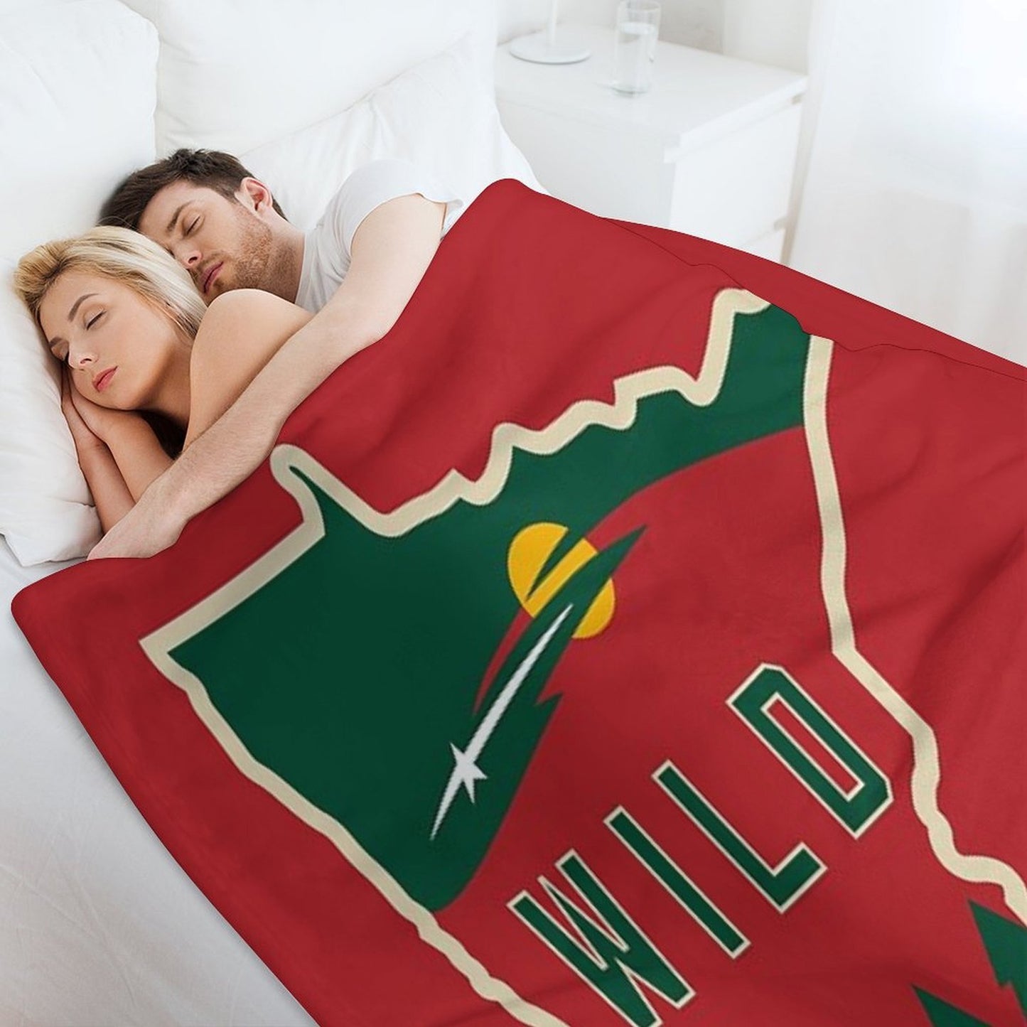 MN Wild Outline Eco-conscious Throw Blanket