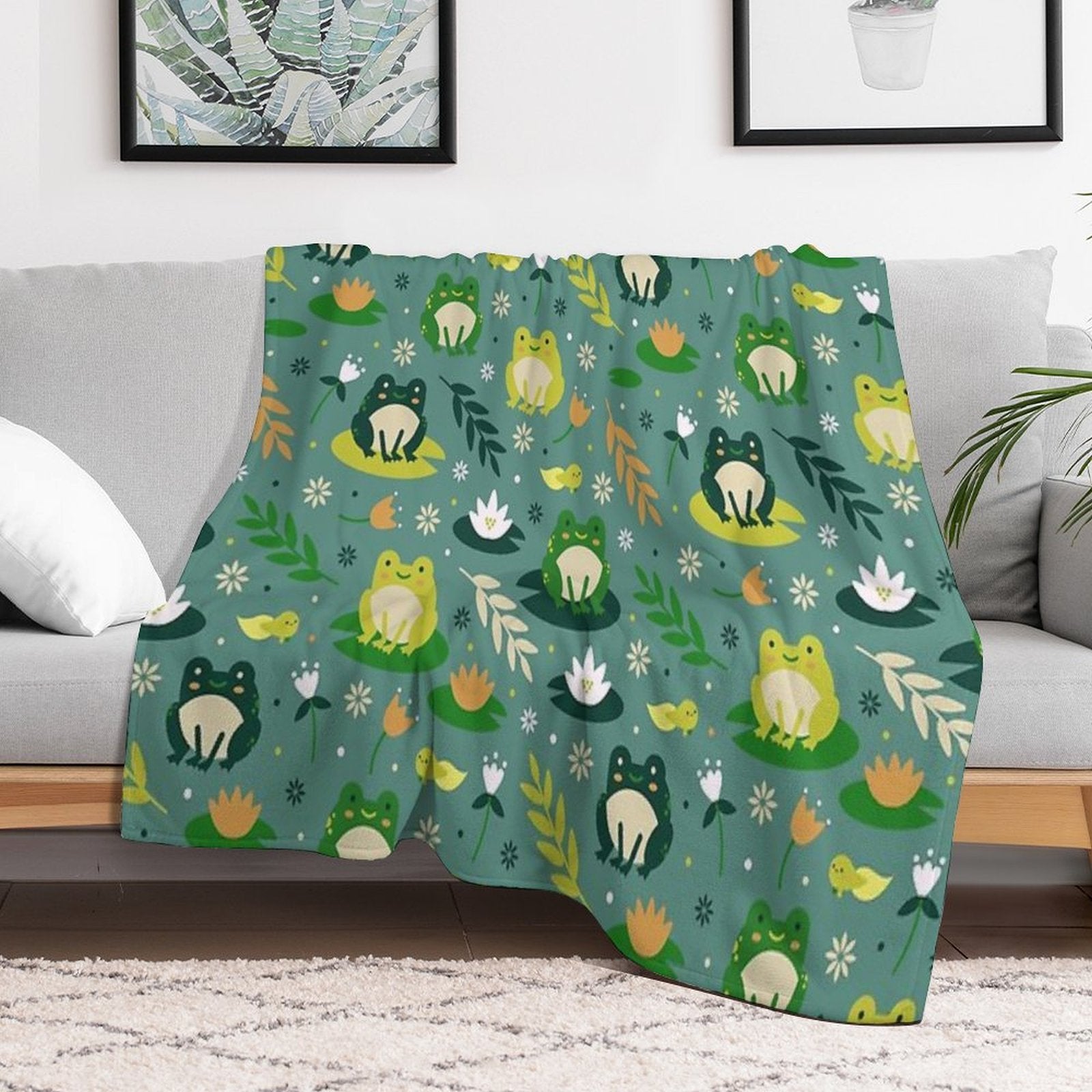 Cute Frogs Pattern Versatility Throw Blanket