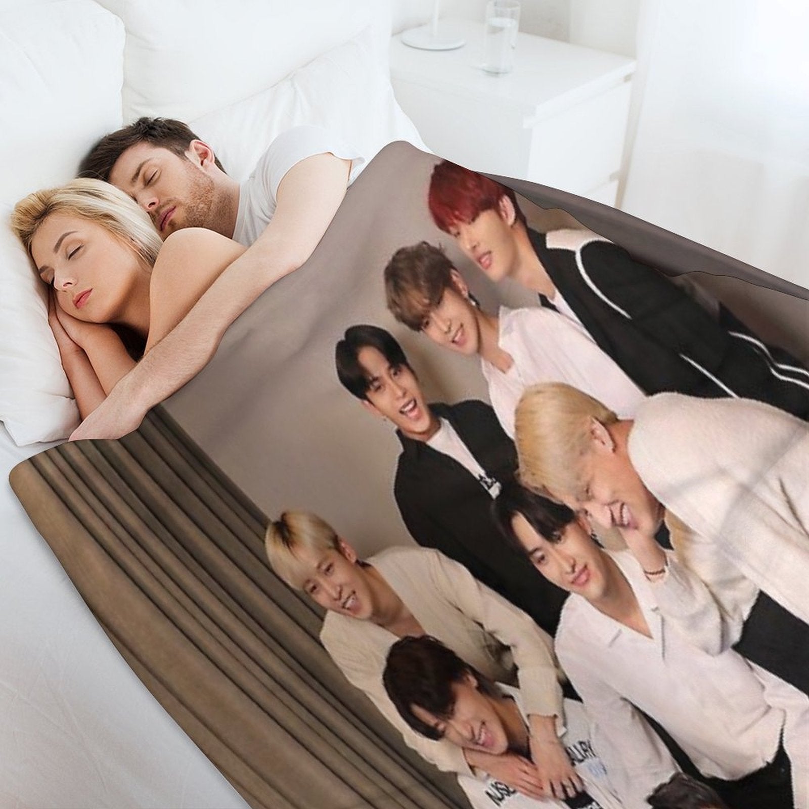 Ateez Anniversary Wrinkle-free Throw Blanket