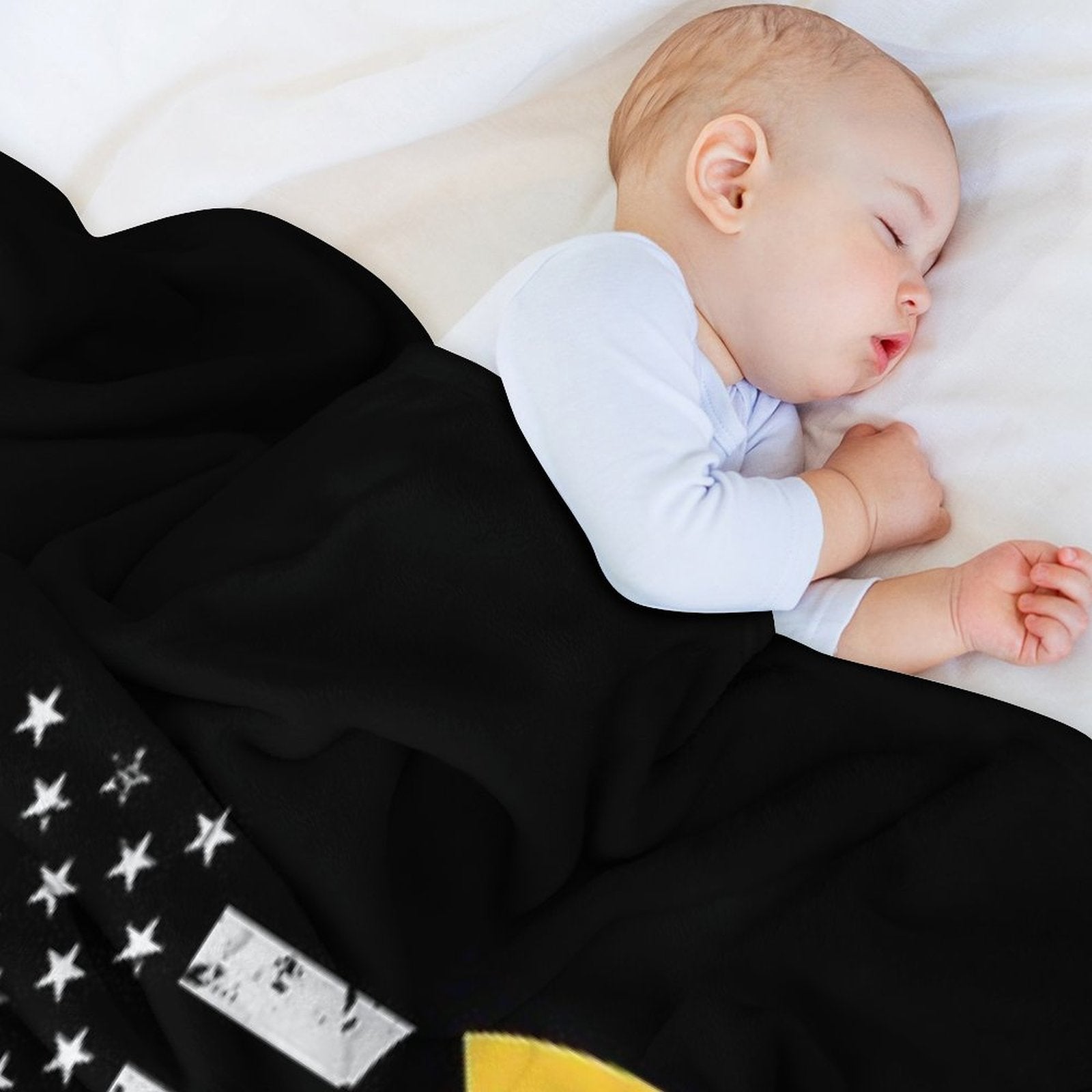 1st Cavalry Division (Distressed Flag) Gift-ready Throw Blanket