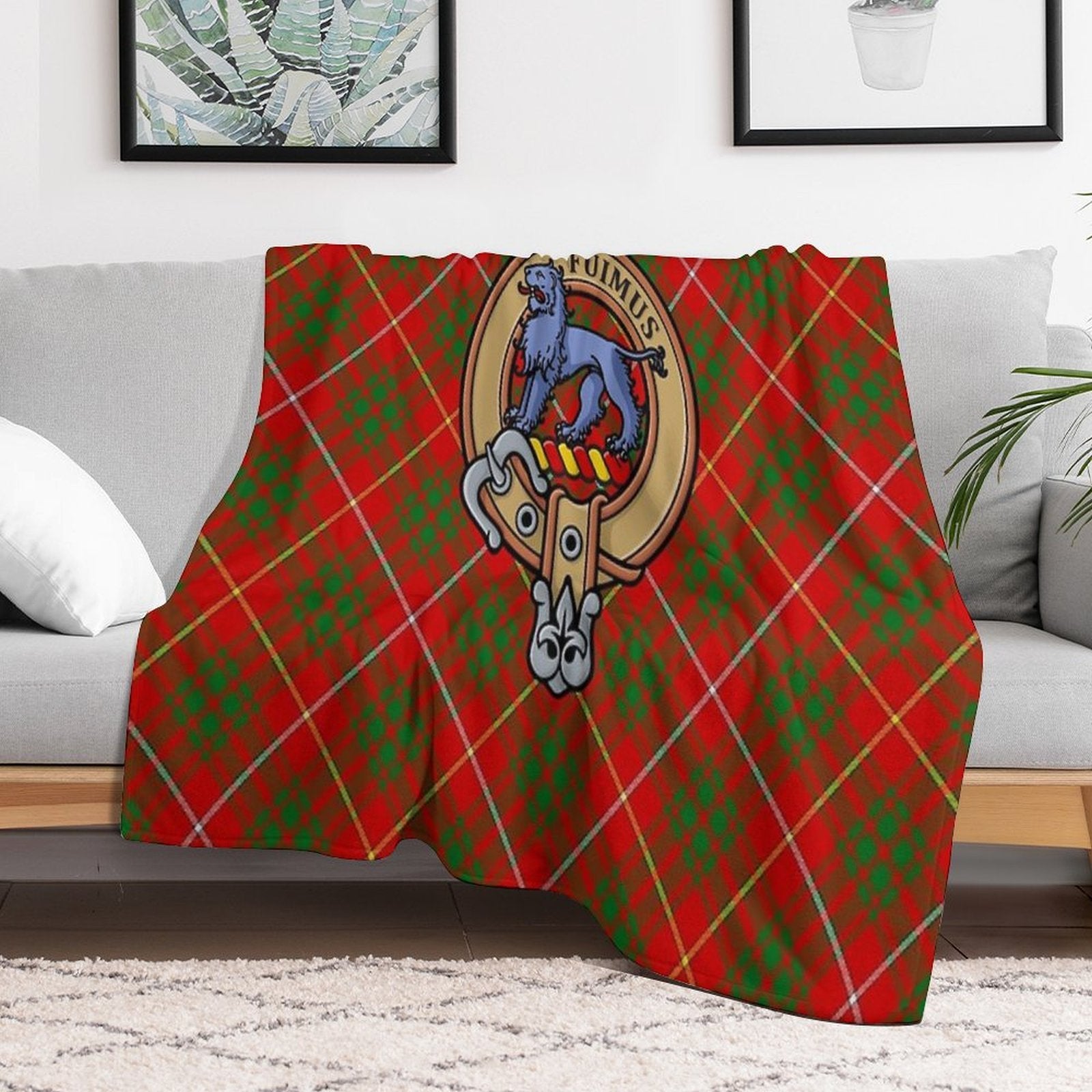 Clan Bruce Crest over Tartan Quick-dry Throw Blanket