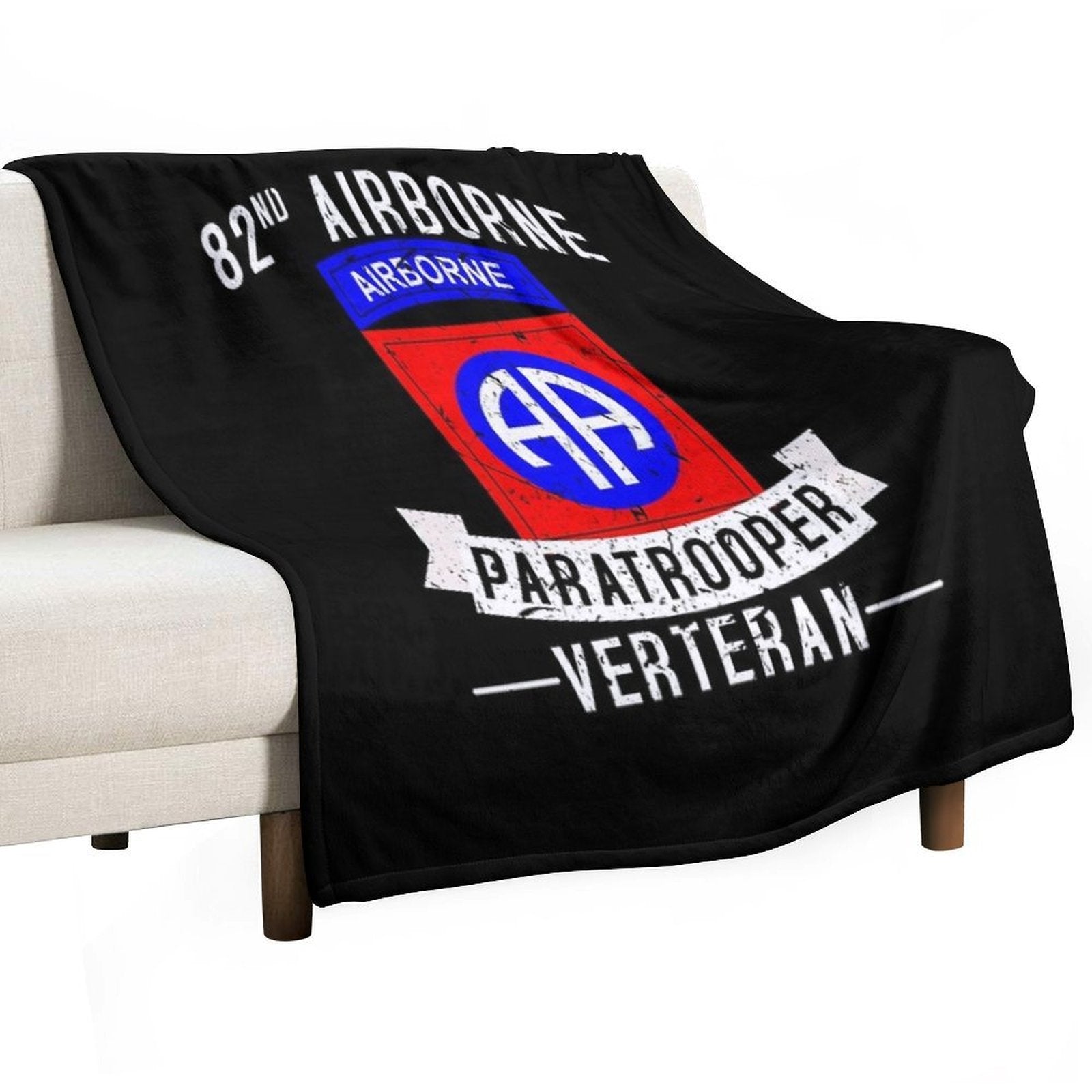 82nd Airborne Division Paratrooper Army Veteran Shrink-resistant Throw Blanket